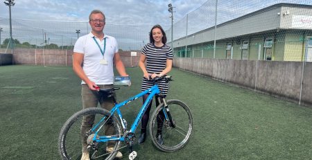 hull-gears-up-for-coldplay:-free-cycle-parking-boosts-sustainable-gig-for-one-of-the-world’s-biggest-bands