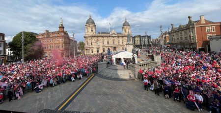 council-to-host-civic-reception-to-celebrate-hull-kr’s-treble-win