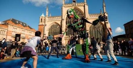 colliderfest-returns-to-hull-in-2026-with-bigger,-bolder-celebration-of-science-and-creativity