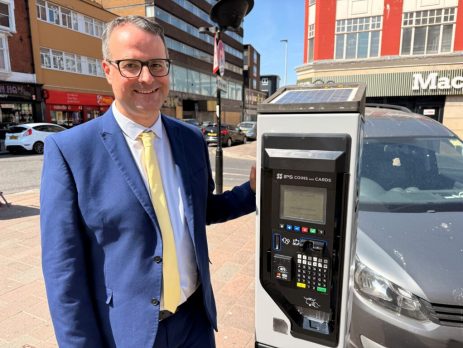 parking-machine-upgrade-in-hull-to-include-contactless-payment option